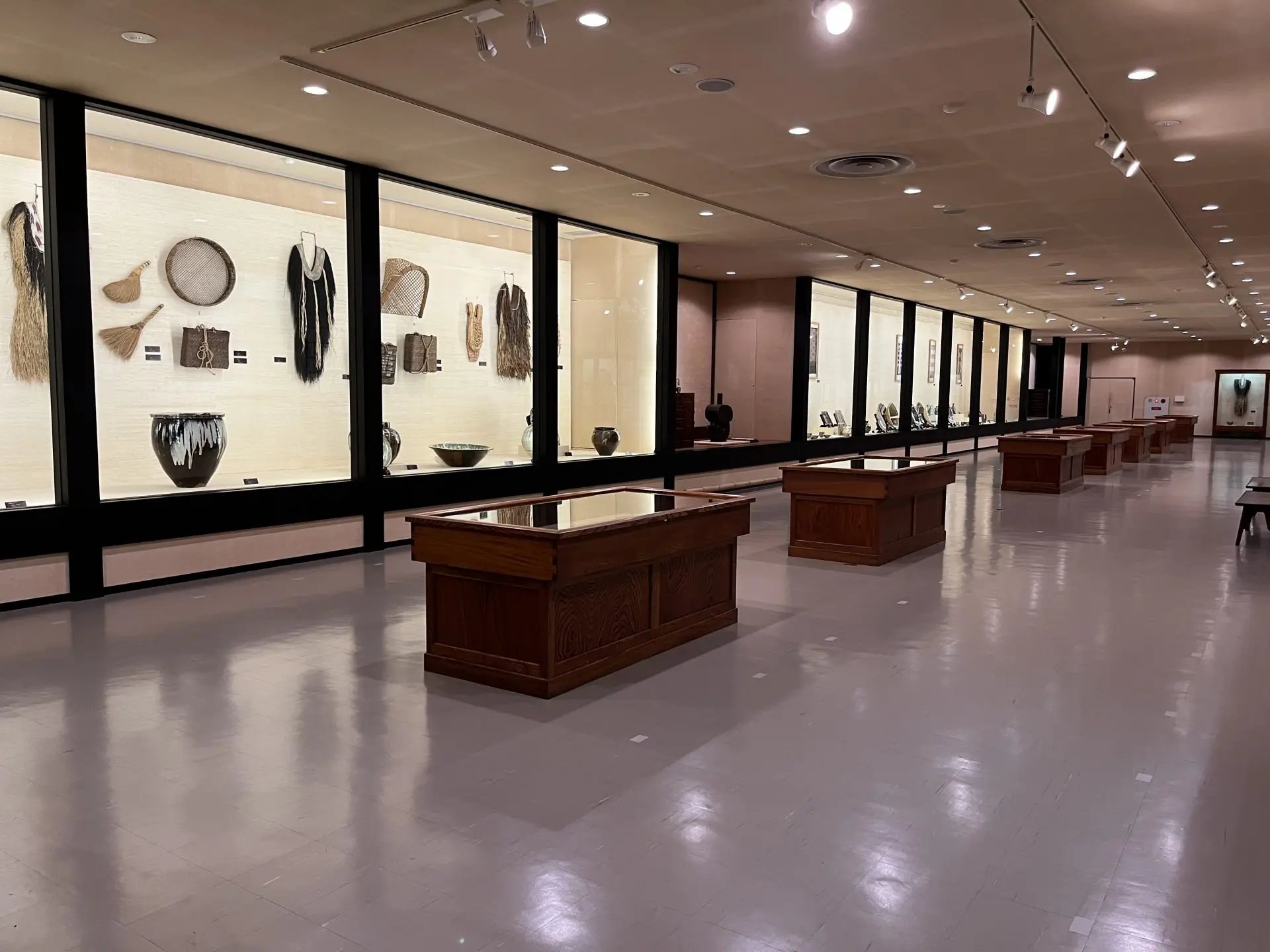 🏛️ 오사카 일본 민예관 (오사카 니혼 민게이칸) 이미지 2